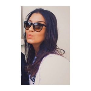 Meet your Posher, Sophia